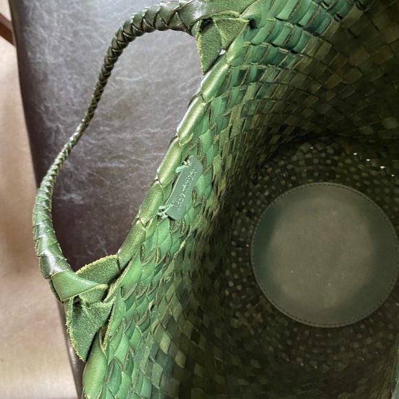 Dragon Diffusion Egola forest Green Woven Leather Tote - Picture 10 of 15